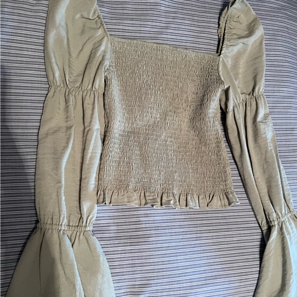 Sage the Label Smocked Green Top - Picture 2 of 3